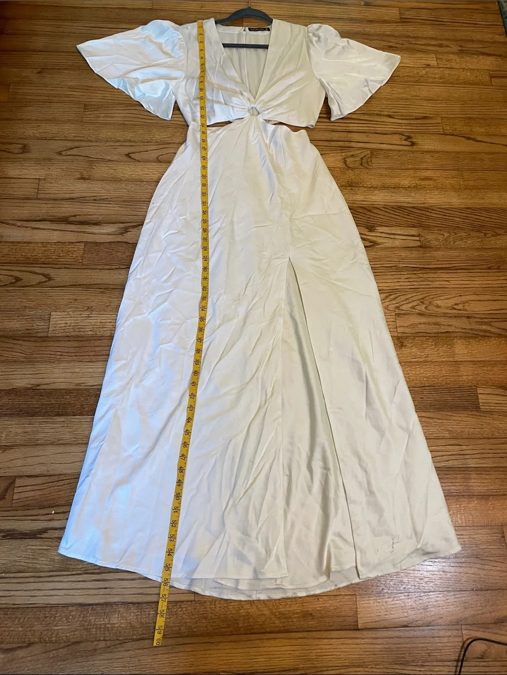 Abercrombie & Fitch Wedding Angel Sleeve O-Ring Cut Out Maxi Dress
